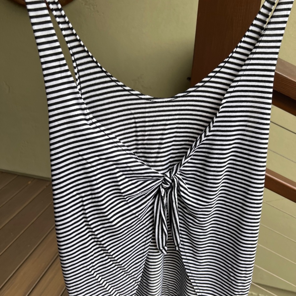 NYTT- Tie Back Tank- Black&White Stripe- Size 0 (XS)- Tags on - Picture 11 of 13